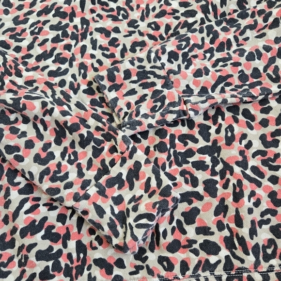 MONROW Tiger Sweatshirt in Black and Pink size Medium - Picture 11 of 16